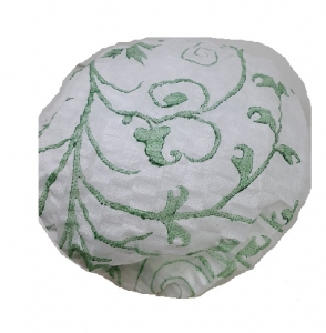 Шапочка белая с зеленым рисунком, 25 шт